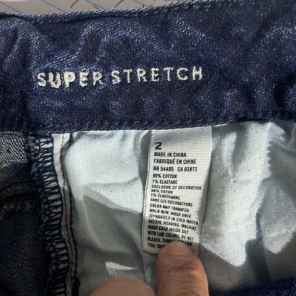 American Eagle Super Stretch Jean Shorts Dark Blue Womens Sz 2 - Picture 4 of 6